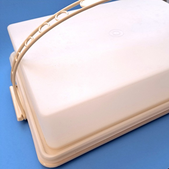 Tupperware Cake Taker Carrier Server Square Beige Vintage Party Picnic Container - Picture 4 of 11